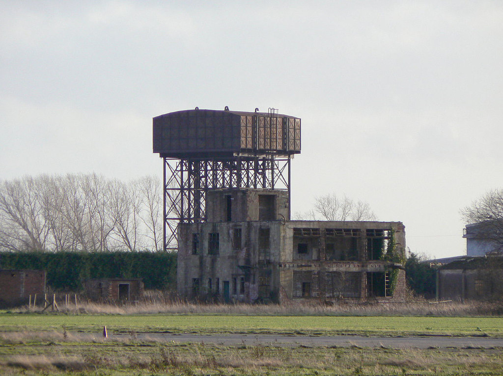 009Control tower and water tower.jpg