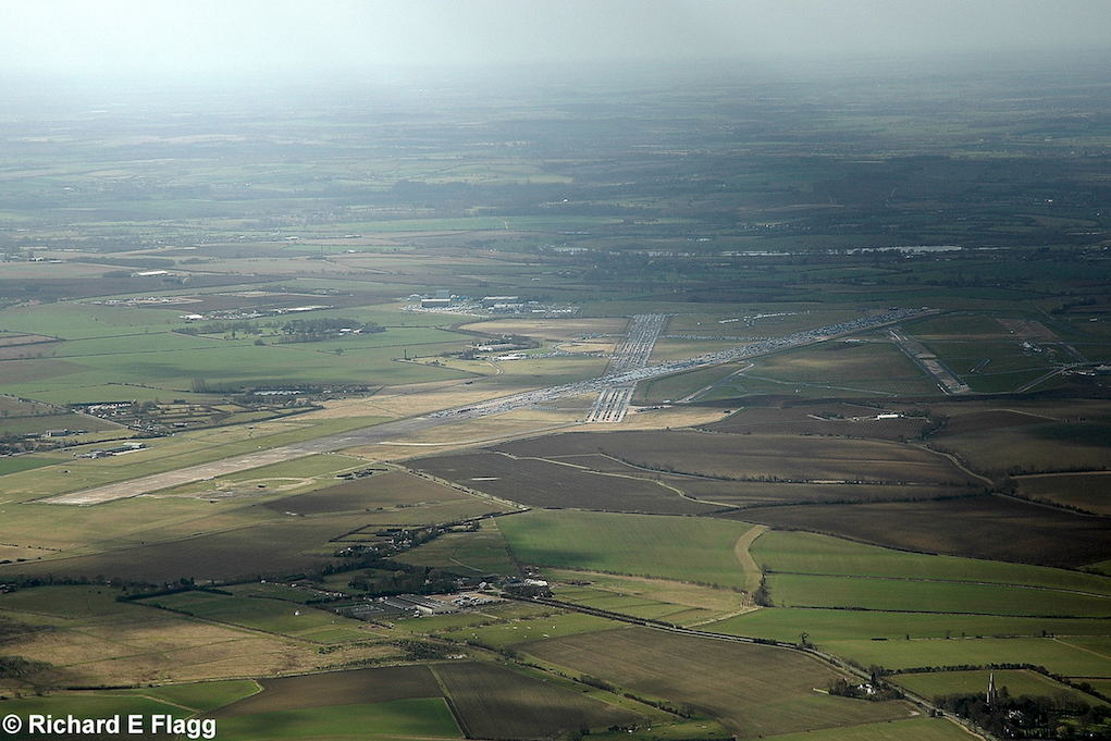 009Aerial View. RAF Thurleigh Airfield - 14 March 2009.png