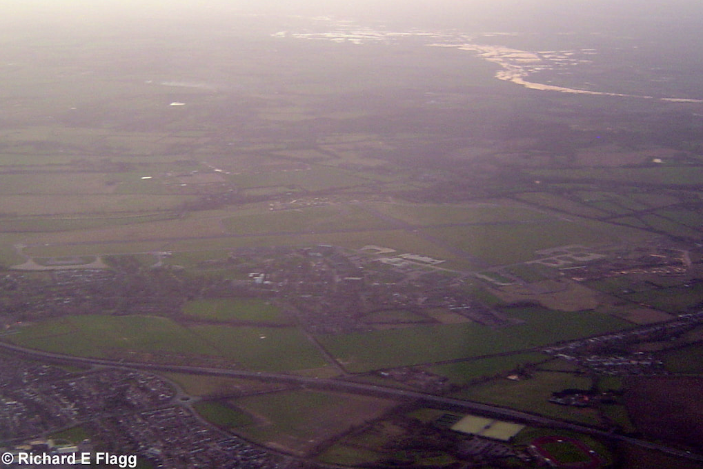 011Aerial View of Abingdon Airfield - 14 January 2007.png