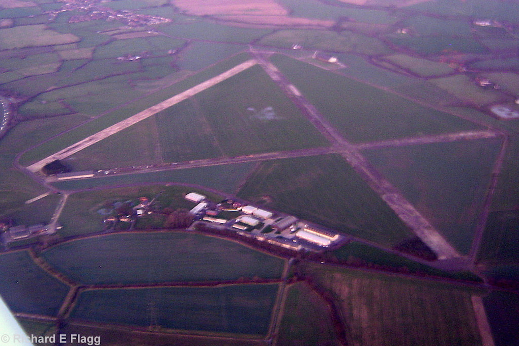 001Aerial View of RAF Oakley Airfield - 14 January 2007.png
