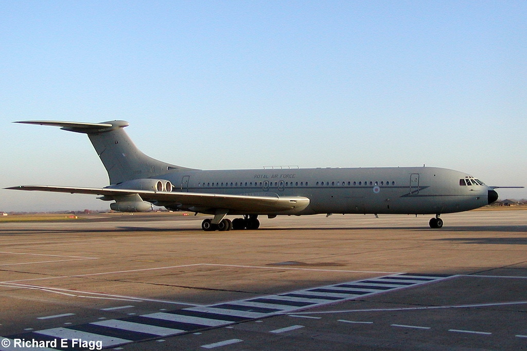 004Vickers VC10 C.1K (XV108) - 7 November 2003.png