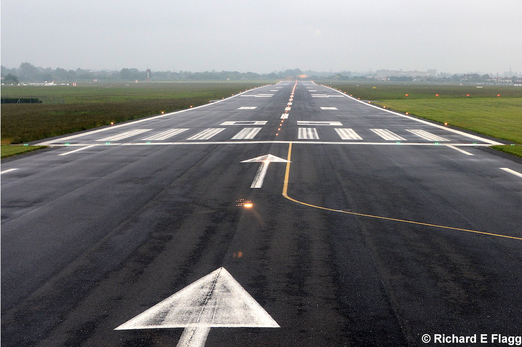 013Runway 05:23. Looking north east from the runway 05 threshold - 30 May 2018.png