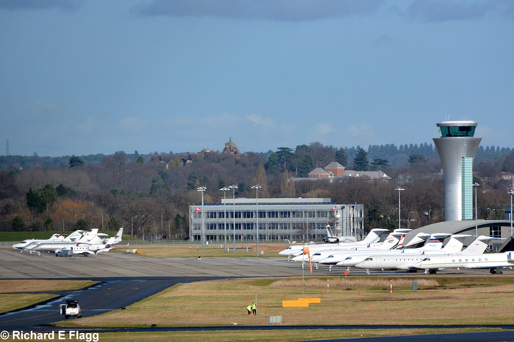 004Looking toward the biz-jet ramp and control tower from near the Bailey Bridge - 4 February 2017.png