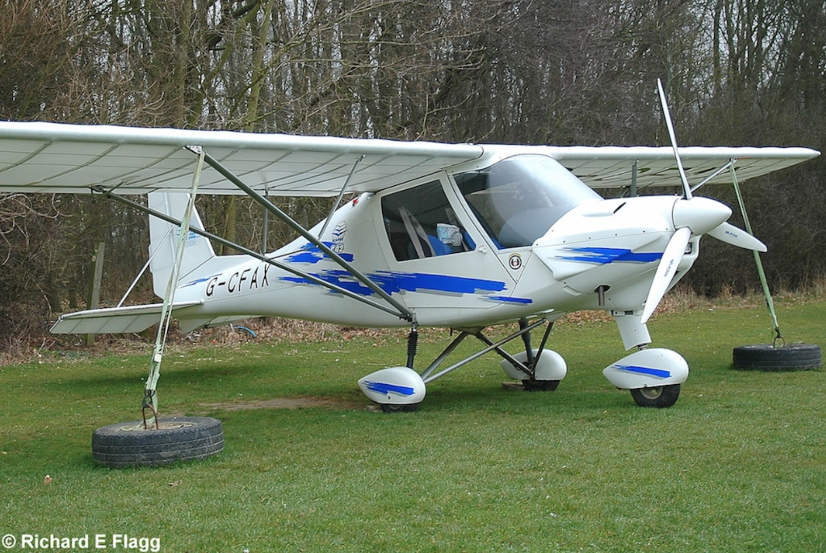 001Comco Ikarus C42 FB80 (G-CFAX) - 1 March 2009.png