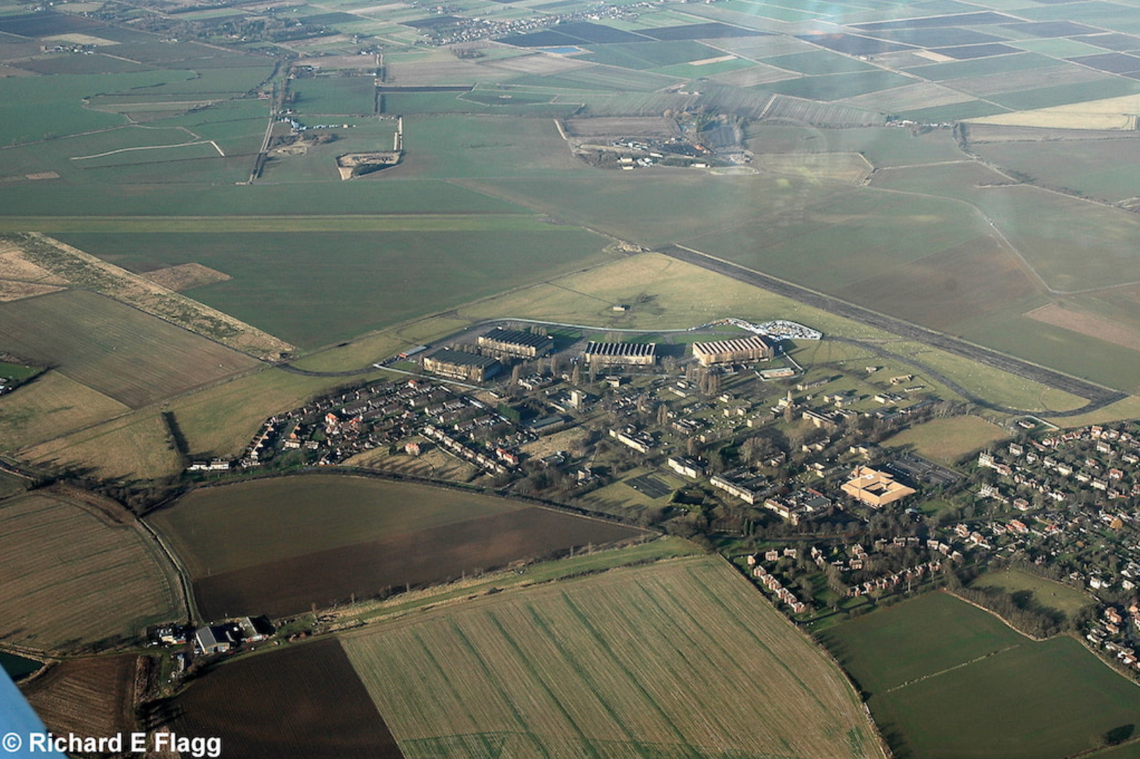 006Aerial View of RAF Upwood Airfield - 5 January 2008.png