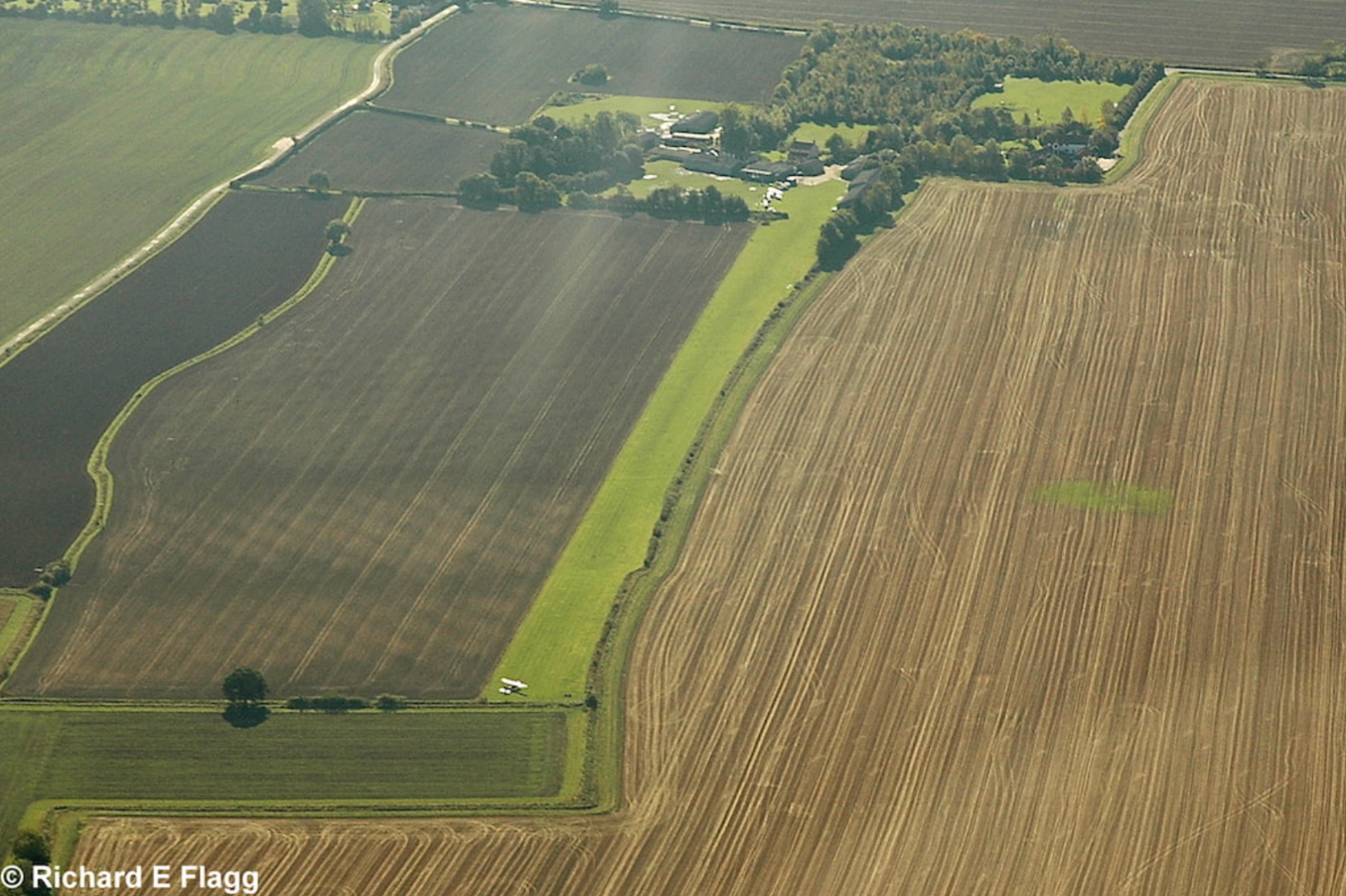 003Aerial view of Priory Farm Airfield - 11 October 2008.png